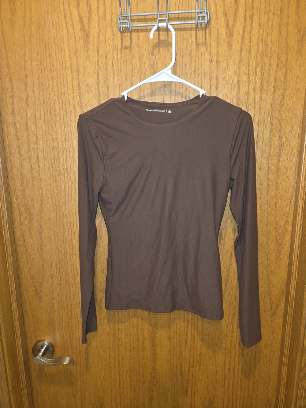 Abercrombie & Fitch Brown Long-Sleeve Crewneck Top